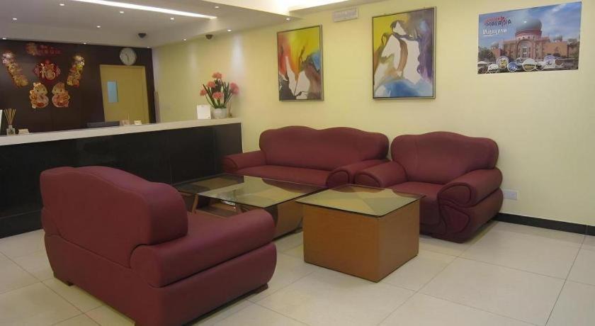 Hotel City Comfort Inn Puchong Exterior photo