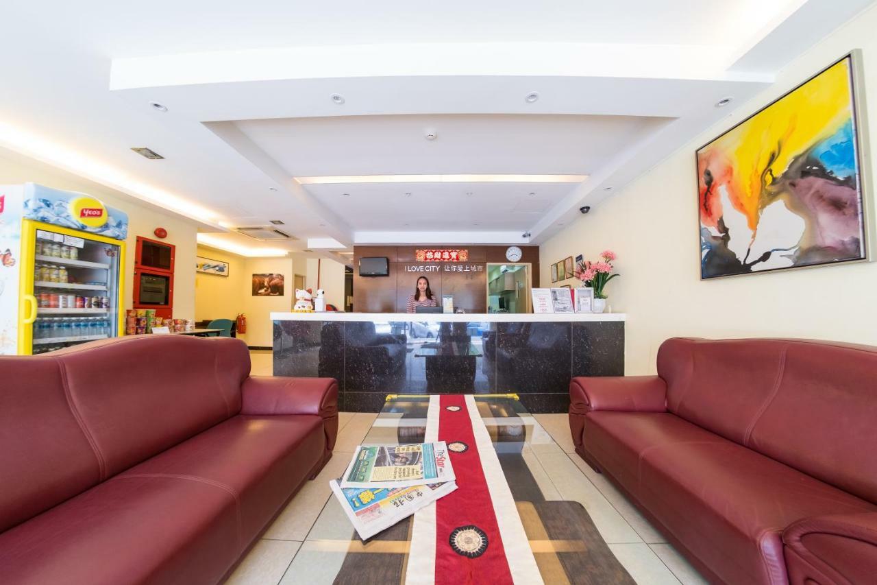 Hotel City Comfort Inn Puchong Exterior photo